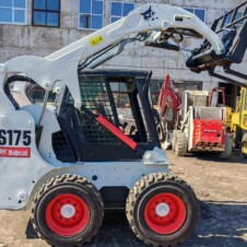Аренда мини-погрузчика с вилами Bobcat S175